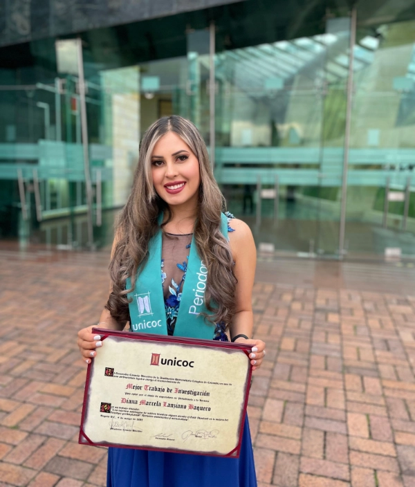 Formación académica Dra Diana Lanziano Bogotá